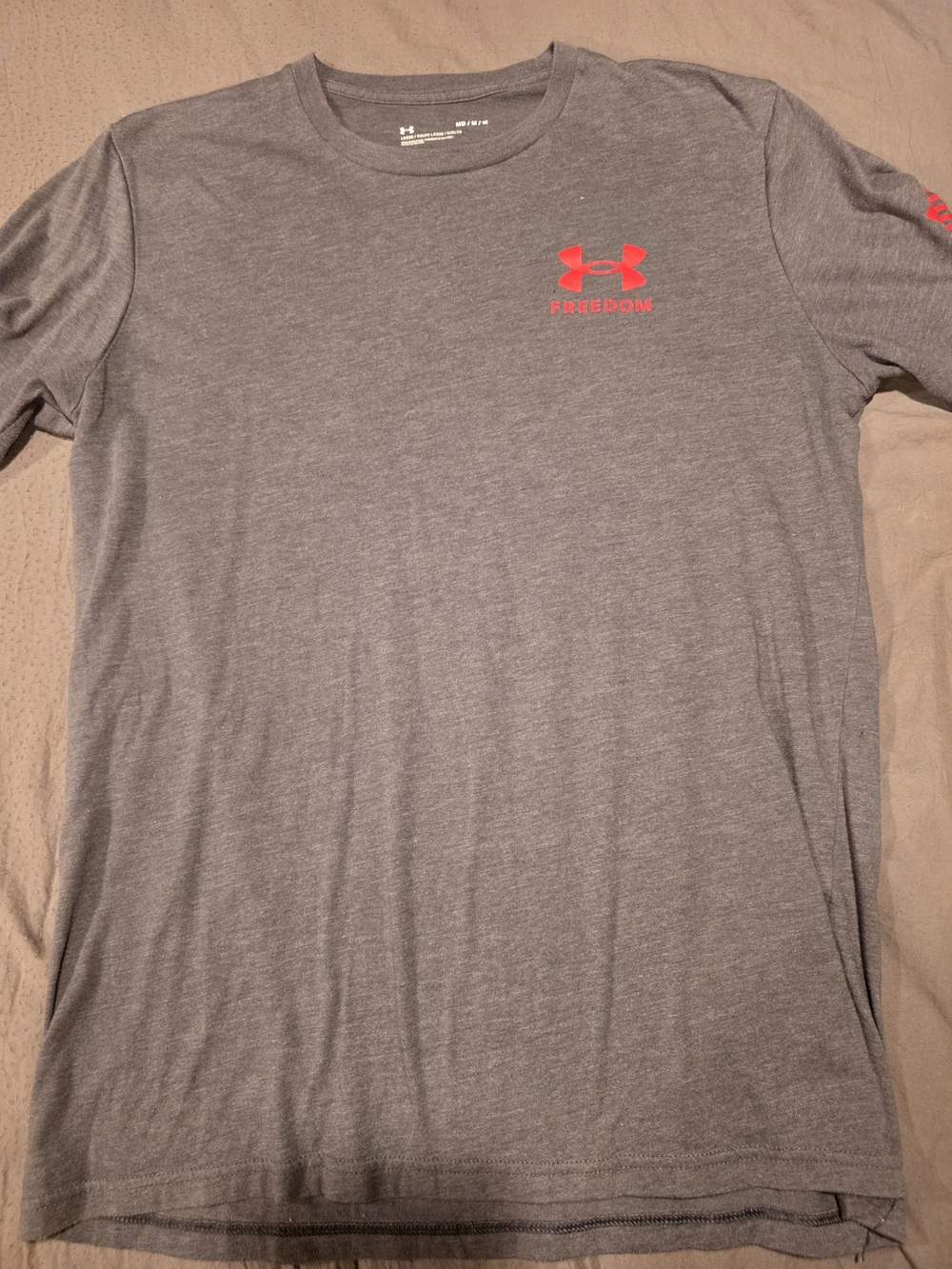 Under Armour Men’s Gray Short-Sleeve Performance T-Shirt - Red Logo